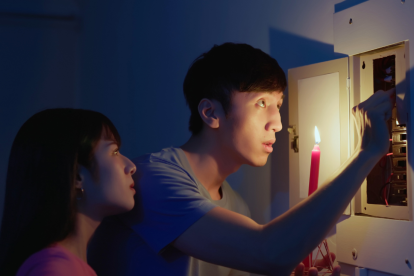 Cortes de luz en Quito continúan afectando a los capitalinos.