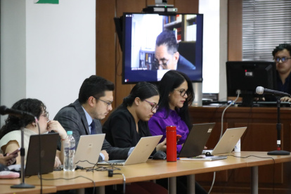 Con la presencia –vía telemática– de la fiscal general del Estado, Diana Salazar, se reinstala la audiencia preparatoria de juicio.