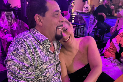 Marián Sabaté con su amor de paso.