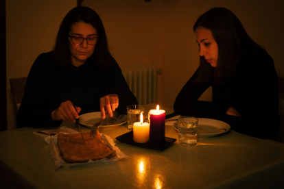 Guayaquil sobrelleva 28 días consecutivos de apagones.