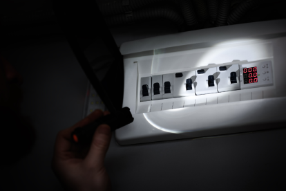 Ecuador sobrelleva 27 días consecutivos de apagones en todo su territorio continental.