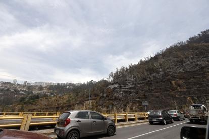 Incendio forestal consumió las laderas de barrio Bolaños, Bellavista y Los Conquistadores