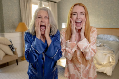 Jamie Lee Curtis y Lindsay Lohan interpretan a sus icónicos personajes en "Freaky Friday 2".
