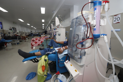 La mitad de los pacientes que han fallecido por falta de diálisis se registraron entre agosto y octubre de 2024.