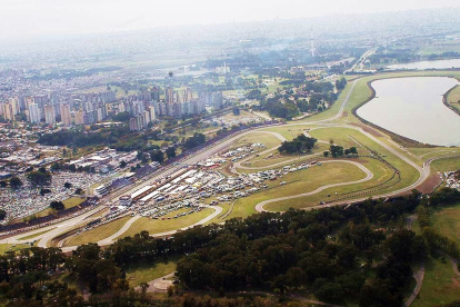 El autódromo de Buenos Aires tiene capacidad para 90.000 espectadores.