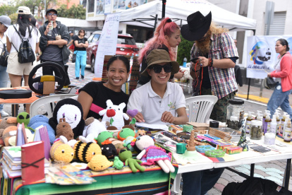 Artesanos. Variedad de productos y platillos se expusieron en la feria.