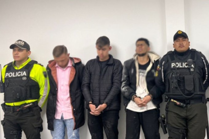 En el sector La Mariscal, tras una persecución ininterrumpida la Policía capturó a tres ciudadanos