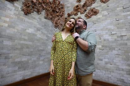 María Isabel Albuja y Jorge Cassis dan vida a Rodolfo y Mimí en La Bohéme.