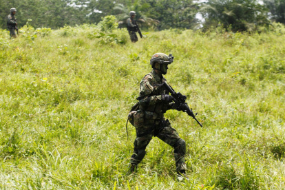 Personal. Para expertos en seguridad, las Fuerzas Armadas deben incrementar sus filas, debido a las misiones que hoy tiene encomendadas.