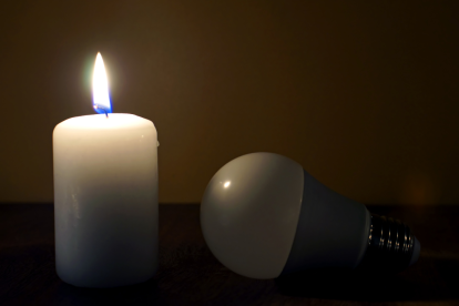 Cortes de luz en Cuenca continúan alterando las rutinas de los ciudadanos.