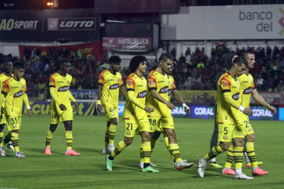 Cuenca, Ecuador 21 de septiembre de 2024 En la noche de hoy en el estadio Alejandro Serrano Aguilar,el D.Cuenca recibe al Barcelona S.C por la fecha 7 ma fecha de la segunda etapa del campeonato nacional del futbol liga pro Ecuabet. foto api 21 de Agosto 20524 API (ag-expreso ag-extra ag-quito)