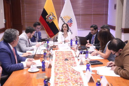 El CAL es presidido por la titular de la Asamblea, Viviana Veloz.