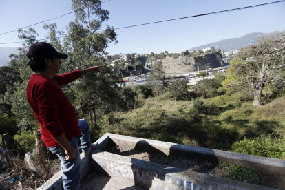 Estación. Según un informe, la obra se levantaría sobre una quebrada de la zona.