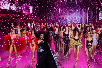 La pasarela final del Victoria"s Secret Fashion Show
