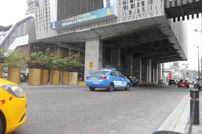 En las calles 9 de Octubre y Quito fue asesinado el hombre.