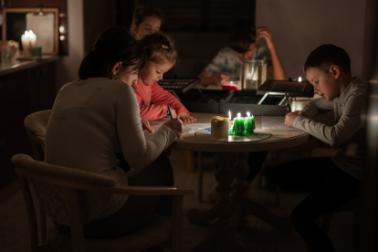 Desde hace un mes, los ecuatorianos "pagan la factura" de la crisis energética.