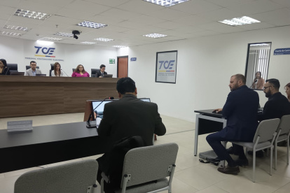 Este 18 de octubre de 2024 se tenía que realizar la audiencia por la denuncia contra Verónica Abad, sin embargo fue suspendida