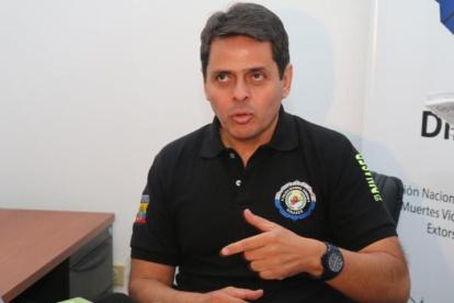El excomandante de la Policía y candidato a la Presidencia, Víctor Araus, asegura que no fue él quien eligió a Armando Flores como candidato.