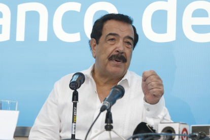 El exalcalde Jaime Nebot respondió a comentarios sobre un supuesto acuerdo para salvar a la ministra Palencia de la censura.