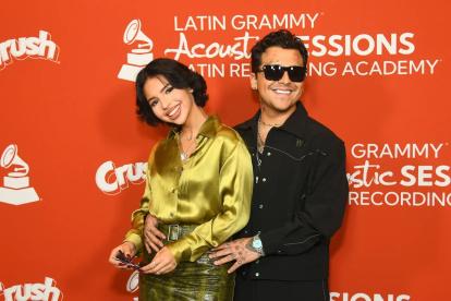 Ángela posa junto a su esposo.