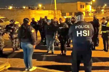Oficina de Investigaciones del Departamento de Seguridad Nacional de los EE.UU. (HSI) y la Policía de Ecuador