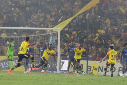 Barcelona gana el clásico del astillero.