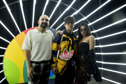 Emilio Morán, Fabián Quelal y Camila Parra.