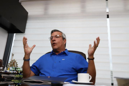 El presidenciable pide que se investigue el hecho y que no se normalice el ataque.