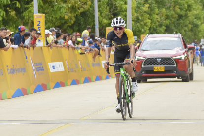 El ciclista Jefferson Cepeda se suma a la tropa ecuatoriana en el World Tour como parte del Movistar Team.