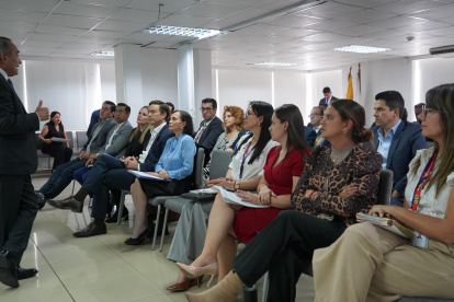 Proceso. Delegados del Ministerio de Salud se reunieron con representantes de las dializadoras para tratar el servicio que se realiza.