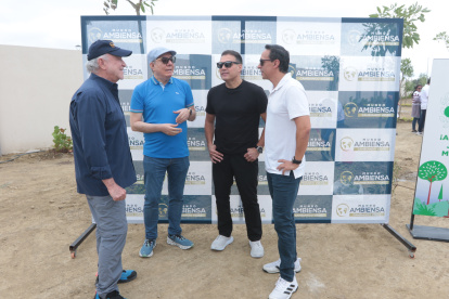 Víctor Ferretti, Vito Muñoz, Alejandro Alfaro Moreno y José Vicente Habze.