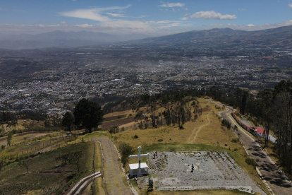 Situación. Las construcciones están afectando las áreas verdes del Ilaló.