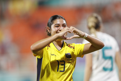 l festejo de la volante tricolor Caprice Chiuchiolo, quien marcó dos goles en la victoria 4-0 ante Nueva Zelanda, que selló la clasificación a los cuartos de final.