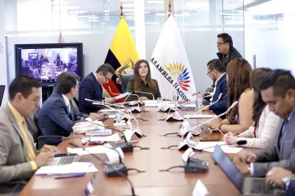 Proceso. La mesa legislativa instaló su seción este 24 de octubre de forma presencial.