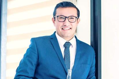 Nelson Sánchez fie designado como el nuevo gobernador de Cotopaxi.