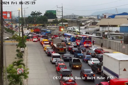 De acuerdo con las cámaras de Segura EP, este problema está presente desde las 06:50 de este 25 de octubre.