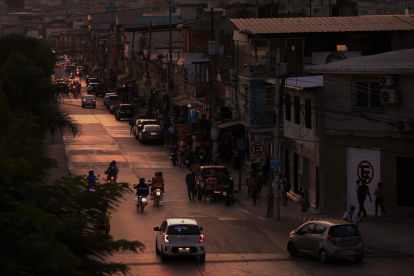 Los cortes de luz anunciados por el Gobierno ascienden a 14 horas diarias.