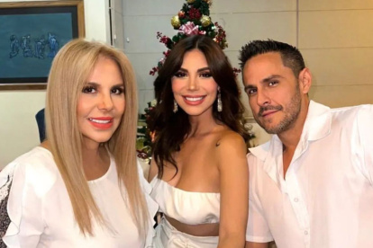 Silvana Estrada junto a sus hijos.