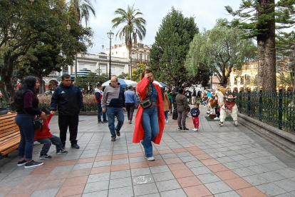 Cuenca celebra 204 años de independencia con más de 200 eventos.