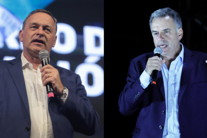 Los candidatos a la presidencia de Uruguay el oficialista Álvaro Delgado (i) y el opositor Yamandú Orsi. Delgado (Partido Nacional) y Orsi (Frente Amplio)