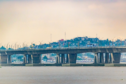 Durán enfrenta no solo escasez de agua potable sino también racionamientos de energía eléctrica.