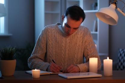 Los cortes de energía eléctrica se han mantenido en las últimas semanas.