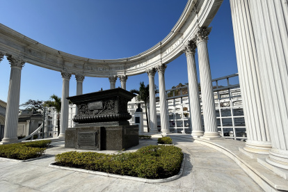 Íconos de la historia local tienen su monumento y memoria descansando en el Cementerio General