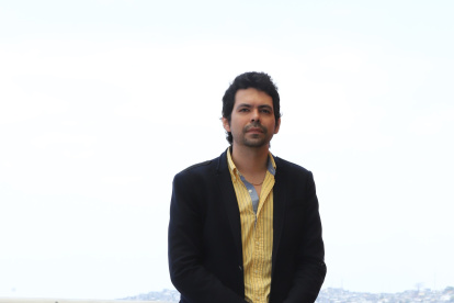 Para este show ha preparado un formato trío. Viene de presentarse en Cuenca, el 24 de octubre último.