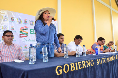 Acto. La exfuncionaria llegó a la alcaldía de Colimes en 2019 bajo la cobertura del Partido Social Cristiano (PSC).