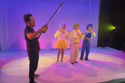 Preparación. Un grupo de actores durante uno de los ensayos.