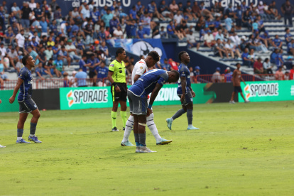 Emelec cayó 1-0 ante Liga de Quito en e estadio George Capwell en la fecha 12 de LigaPro