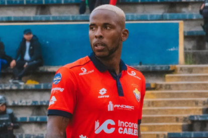 El defensor Anthony Bedoya se refirió a la deuda que mantiene la directiva de El Nacional con el plantel