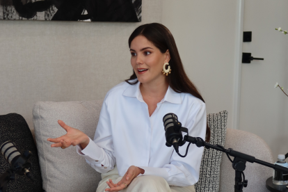 En esta entrevista, Uti nos habla de su trayectoria, sus colaboraciones con marcas importantes y su visión sobre el futuro de la moda.