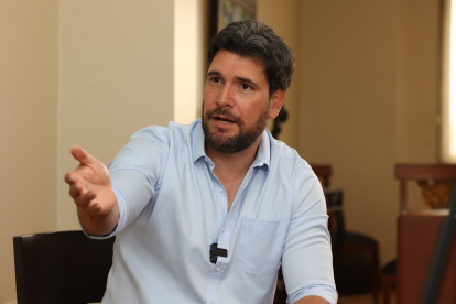 Jan Topic ya fue candidato presidencial en 2023, junto a la alianza entre el Partido Social Cristiano, Sociedad Patriótica y Centro Democrátido.